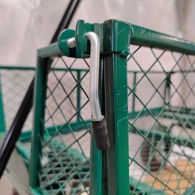 Anstrengungsloses Materialhandeln mit Gartennetzkarren und Einzelgriffe